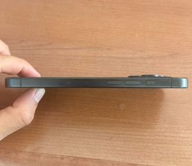 Iphone 15 Pro 256GB Black Titanium-thumb-3