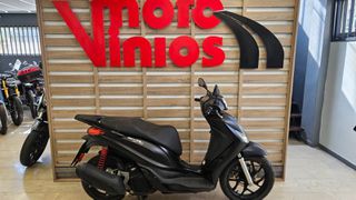 Piaggio Medley 150 2024-thumb-1