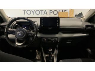 Toyota Yaris 2024 ACTIVE PLUS-thumb-8