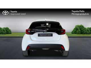 Toyota Yaris 2024 ACTIVE PLUS-thumb-3