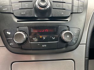 Opel Insignia 2009 ///1.8cc /// Elegance /// Exclusive /// Ά χέρι ///-thumb-27