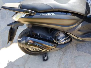 Piaggio Beverly 300 2014-thumb-2