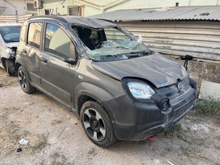 Fiat Panda 2023 City Cross Hybrid 70 HP