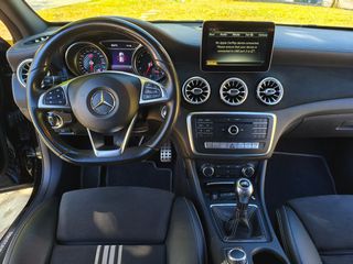 Mercedes-Benz A 180 2017 AMG EDITION-thumb-38