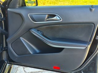 Mercedes-Benz A 180 2017 AMG EDITION-thumb-53