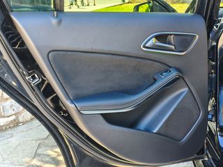 Mercedes-Benz A 180 2017 AMG EDITION-thumb-54