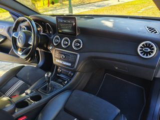 Mercedes-Benz A 180 2017 AMG EDITION-thumb-34