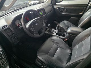 Ford Maverick 2005-thumb-3