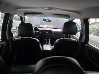 Ford Maverick 2005-thumb-5