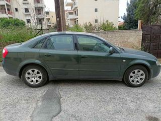 Audi A4 2000-thumb-13