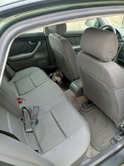 Audi A4 2000-thumb-16