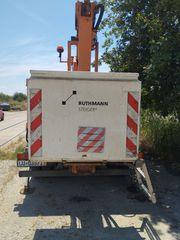 Bucket Trucks Mercedes-Benz 2002 712