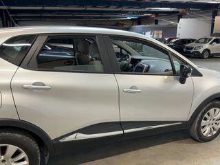 Renault Captur 2015 1.5 dCi 90 - Expression - Μοναδικό Ανοικτόχρωμο Σαλόνι!-thumb-10