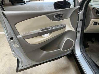 Renault Captur 2015 1.5 dCi 90 - Expression - Μοναδικό Ανοικτόχρωμο Σαλόνι!-thumb-16