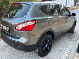 Nissan Qashqai 2011-thumb-2