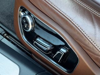 Audi A8 2011-thumb-26