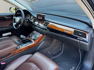 Audi A8 2011-thumb-20