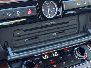 Audi A8 2011-thumb-29