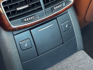 Audi A8 2011-thumb-32