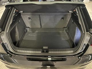 Audi A3 2023 1.0 TFSI 110HP STRONIC-thumb-11