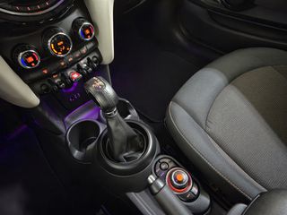 Mini Cooper 2018 (Cooper)-thumb-15