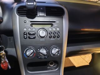 Opel Agila 2009-thumb-8