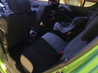 Opel Agila 2009-thumb-9