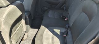 Nissan Qashqai 2011-thumb-16