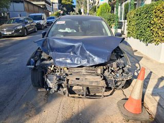 Ford Focus 2012-thumb-1