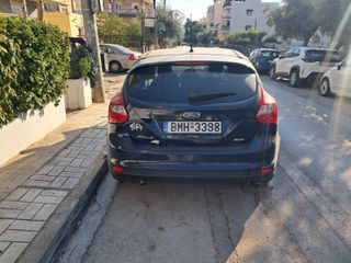 Ford Focus 2012-thumb-2