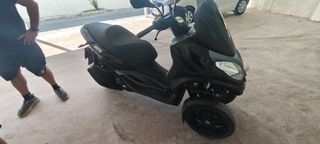 Piaggio MP3 300 LT 2025-thumb-2
