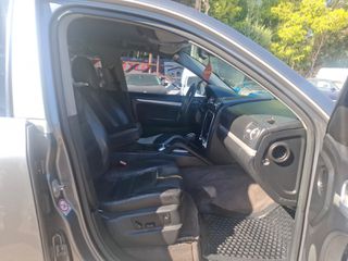 Porsche Cayenne 2003 S V8-thumb-12