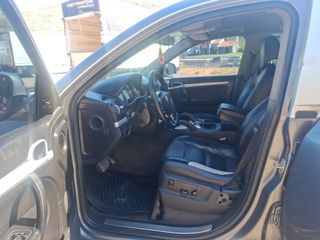 Porsche Cayenne 2003 S V8-thumb-9