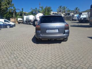 Porsche Cayenne 2003 S V8-thumb-3