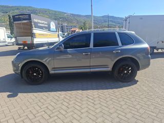 Porsche Cayenne 2003 S V8-thumb-1