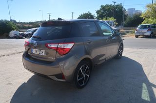 Toyota Yaris 2019-thumb-3