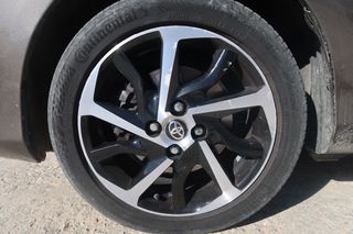 Toyota Yaris 2019-thumb-7