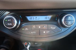 Toyota Yaris 2019-thumb-16