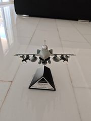 Lockheed Martin F-16 Viper Fighting Falcon Scale 1/40th-thumb-1