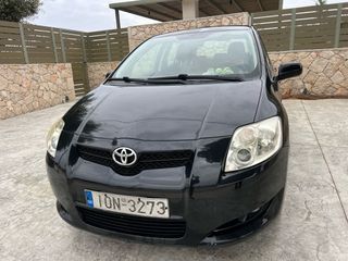 Toyota Auris 2010