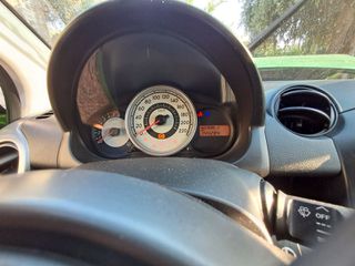 Mazda 2 2008-thumb-2