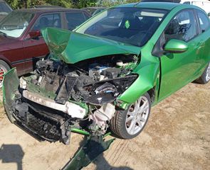 Mazda 2 2008-thumb-3