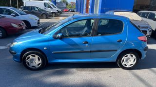 Peugeot 206 2002 1.4 8V 75PS-thumb-11