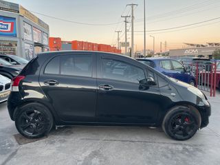 Toyota Yaris 2010 1.0 COMFORT navi-thumb-10
