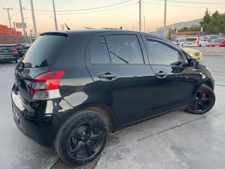 Toyota Yaris 2010 1.0 COMFORT navi-thumb-8
