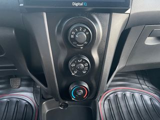 Toyota Yaris 2010 1.0 COMFORT navi-thumb-16