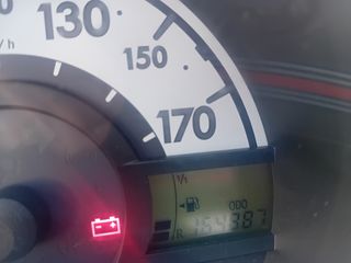 Citroen C1 2010-thumb-10