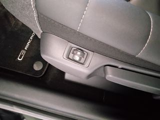 Citroen C3 Aircross 2024 1.5 BlueHDi PLUS TECH GRIP CONTROL-thumb-20