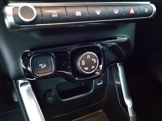 Citroen C3 Aircross 2024 1.5 BlueHDi PLUS TECH GRIP CONTROL-thumb-17