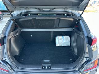 Hyundai Kona 2019 1.6 CRDI FULL EXTRA!!-thumb-5
